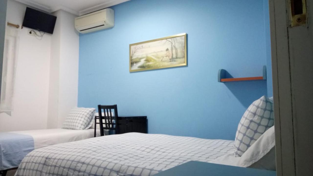Pension Navarra Мадрид Экстерьер фото