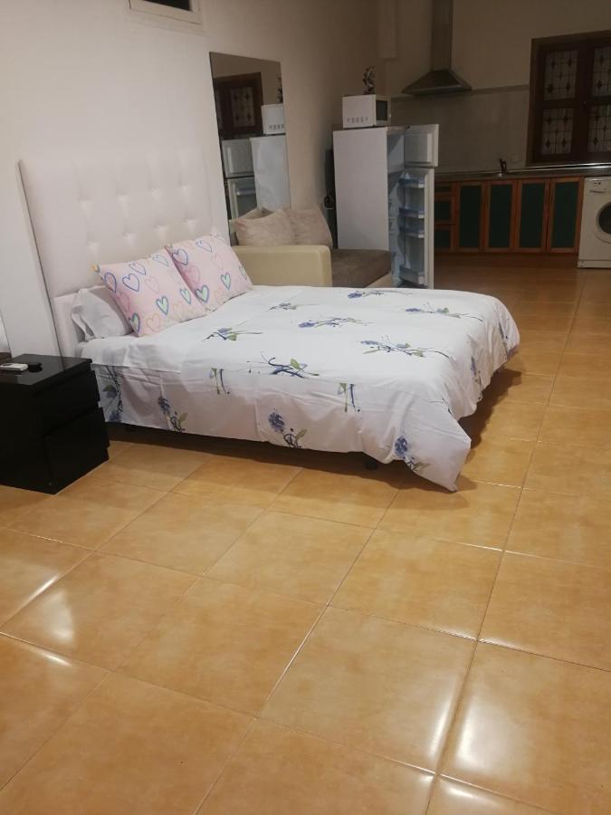 Pension Navarra Мадрид Экстерьер фото