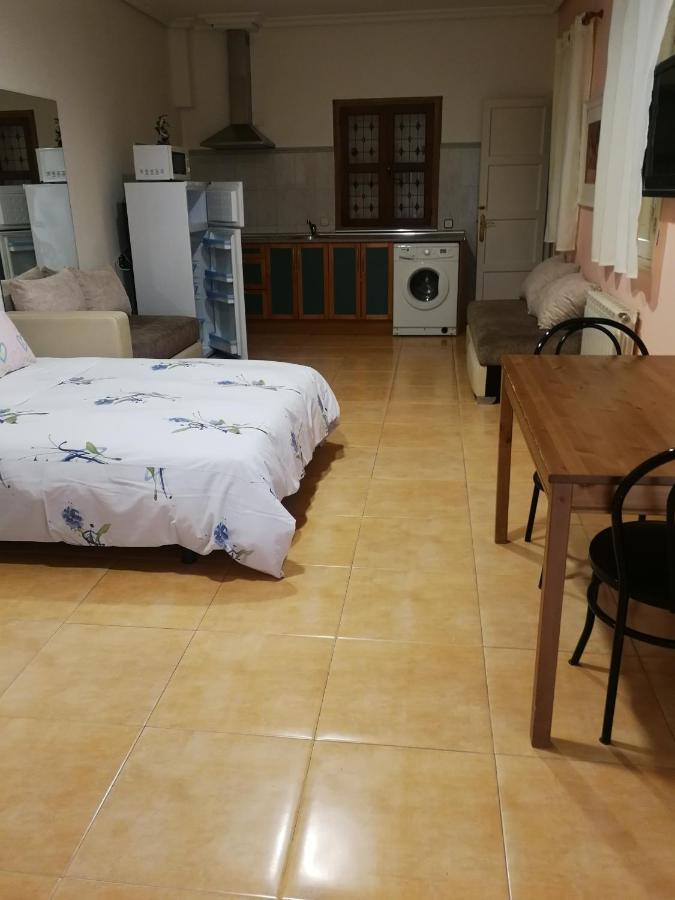 Pension Navarra Мадрид Экстерьер фото