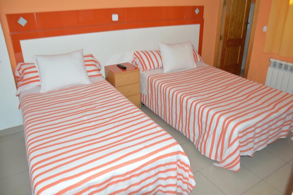 Pension Navarra Мадрид Экстерьер фото